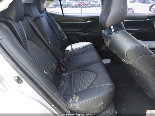 2021 TOYOTA CAMRY SE 8
