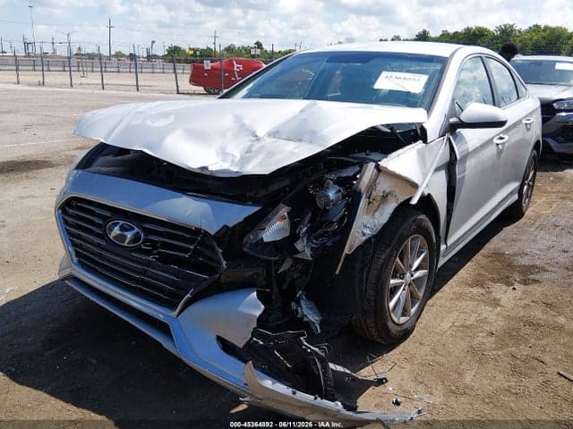 2019 HYUNDAI SONATA SE 2