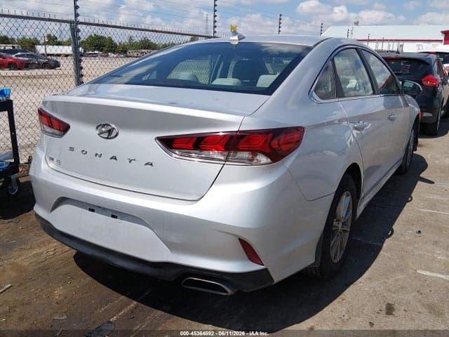2019 HYUNDAI SONATA SE 4