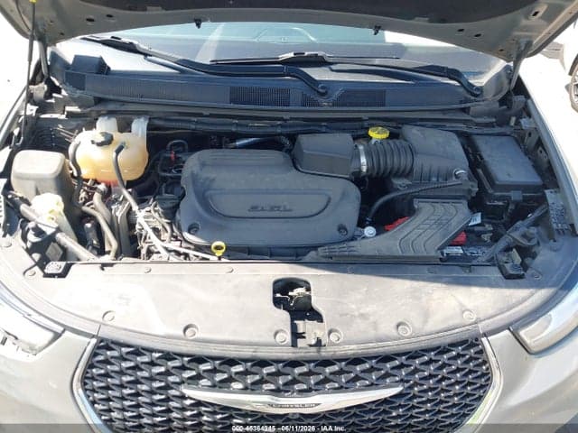 2022 CHRYSLER PACIFICA TOURING L 10