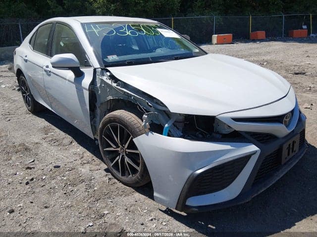 2022 TOYOTA CAMRY SE AWD