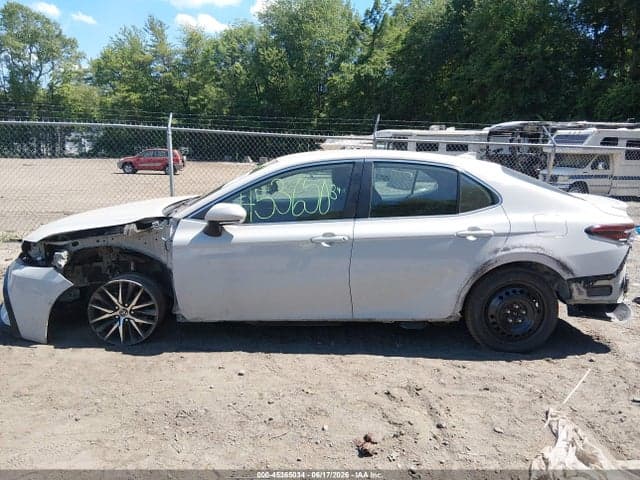 2022 TOYOTA CAMRY SE AWD 15
