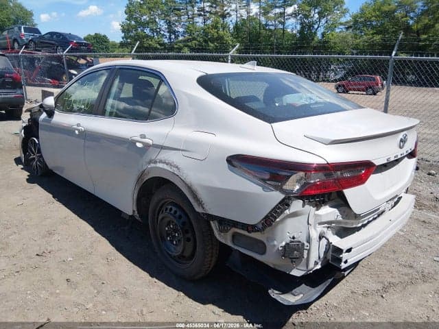 2022 TOYOTA CAMRY SE AWD 3