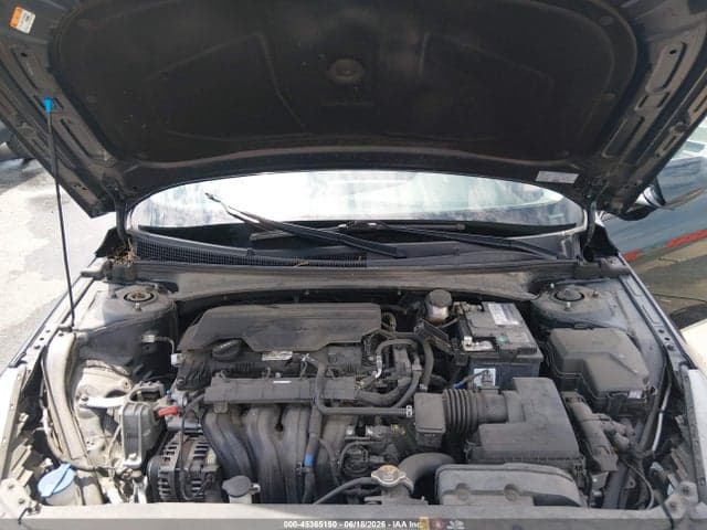 2022 HYUNDAI ELANTRA SE 10