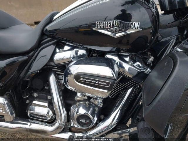 2017 HARLEY-DAVIDSON FLHR ROAD KING 8