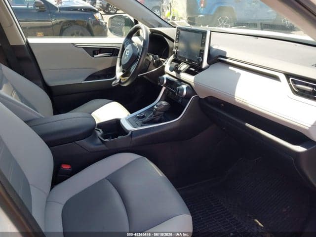 2022 TOYOTA RAV4 HYBRID XLE PREMIUM 5