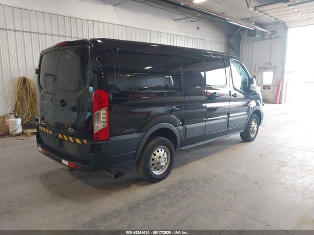 2022 FORD TRANSIT-150 4