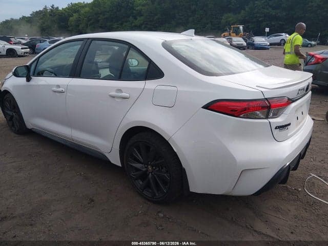 2026 TOYOTA COROLLA SE 3