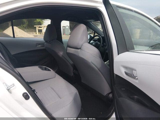 2026 TOYOTA COROLLA SE 8