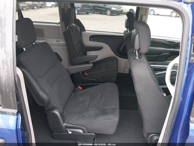 2020 DODGE GRAND CARAVAN SE 8