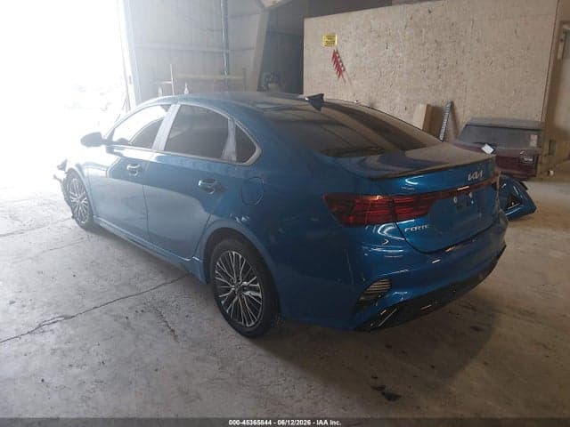 2023 KIA FORTE GT-LINE 3