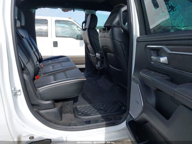 2025 RAM 1500 LARAMIE 4X4 6'4 BOX 8