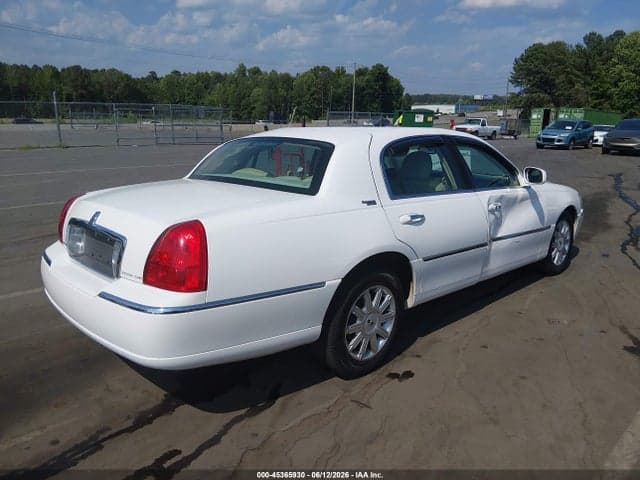 2009 LINCOLN TOWN CAR 4