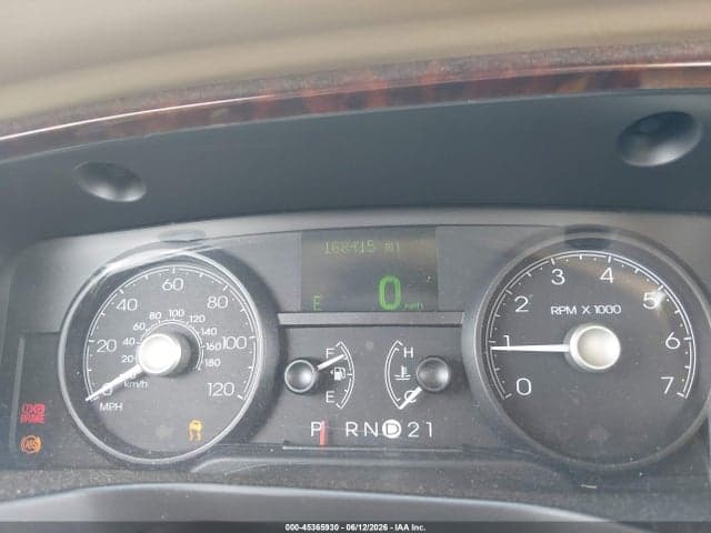 2009 LINCOLN TOWN CAR 7