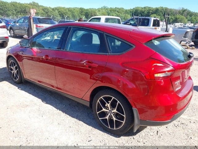 2017 FORD FOCUS SEL 3