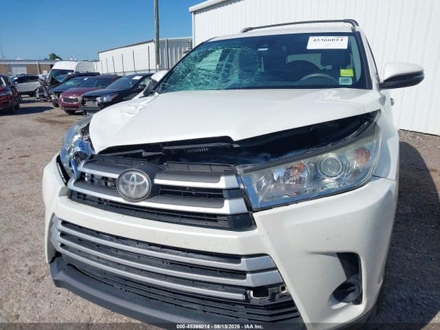 2018 TOYOTA HIGHLANDER LE 13