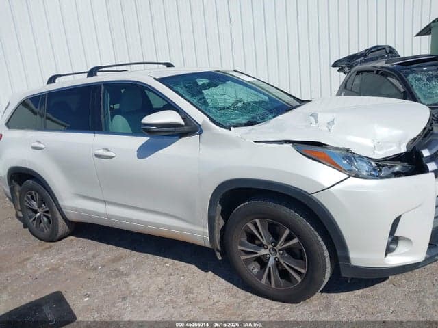2018 TOYOTA HIGHLANDER LE 14