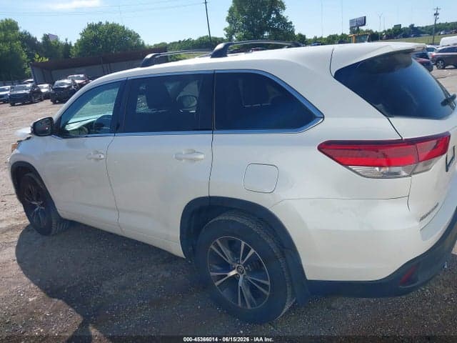 2018 TOYOTA HIGHLANDER LE 15