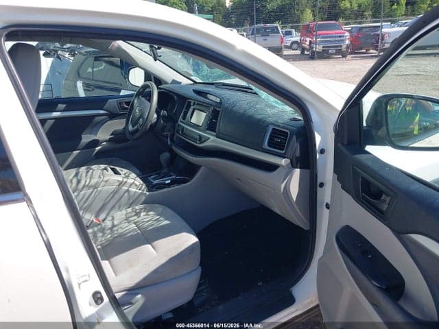 2018 TOYOTA HIGHLANDER LE 5
