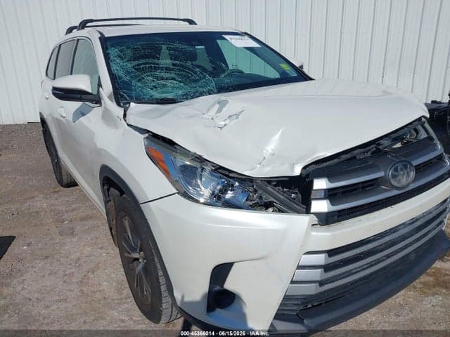 2018 TOYOTA HIGHLANDER LE 6