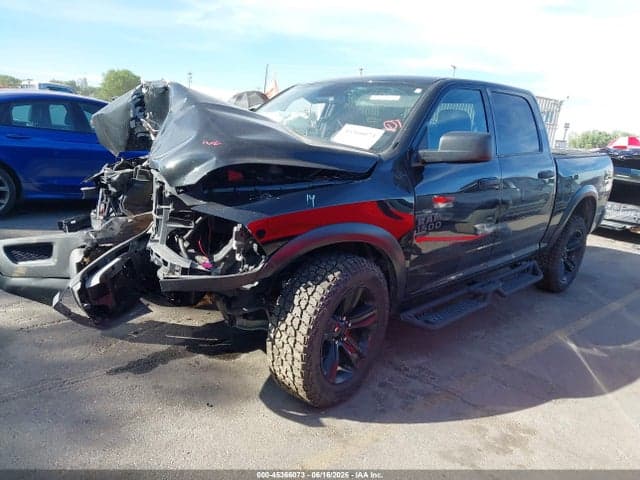 2024 RAM 1500 CLASSIC WARLOCK 4X4 5'7 BOX 2