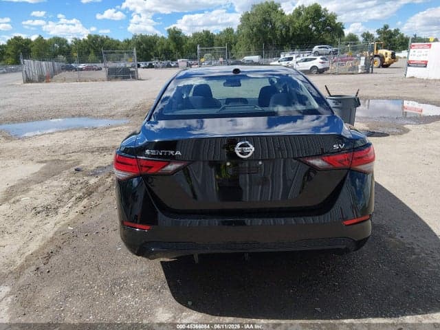 2022 NISSAN SENTRA SV XTRONIC CVT 16
