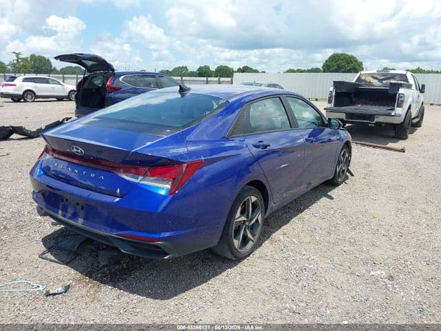 2023 HYUNDAI ELANTRA SEL 4