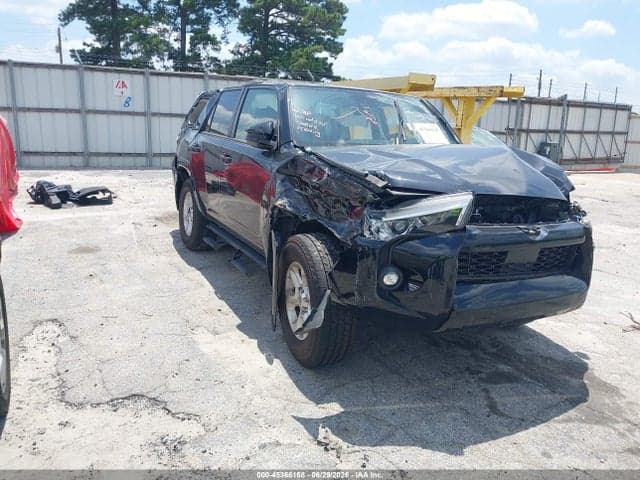 2024 TOYOTA 4RUNNER SR5 1