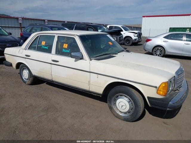 1983 MERCEDES-BENZ 240 D