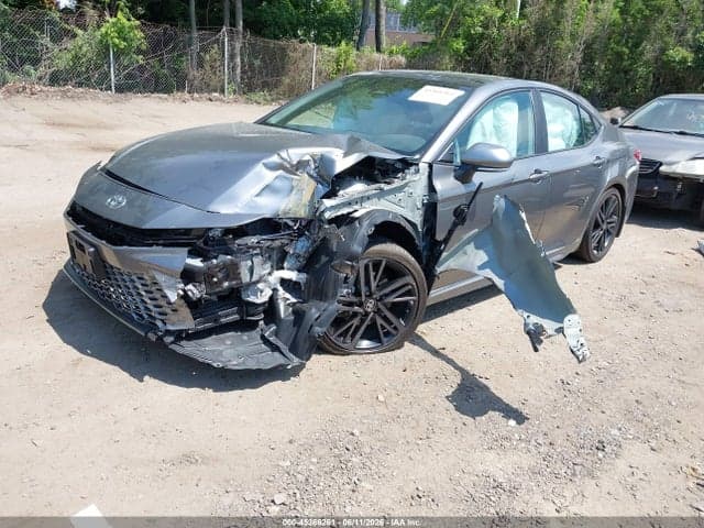 2025 TOYOTA CAMRY XSE 2
