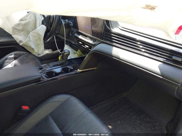 2025 TOYOTA CAMRY XSE 5
