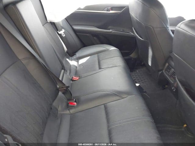 2025 TOYOTA CAMRY XSE 8