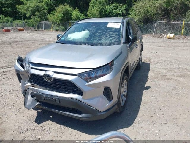2021 TOYOTA RAV4 LE 2