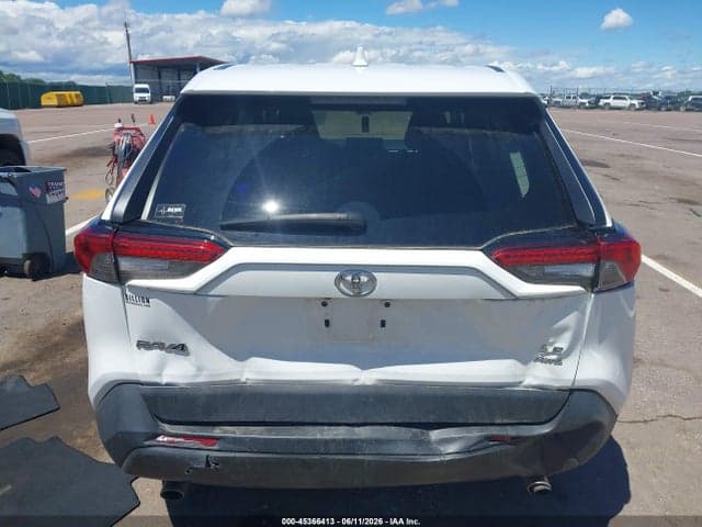 2022 TOYOTA RAV4 LE 16