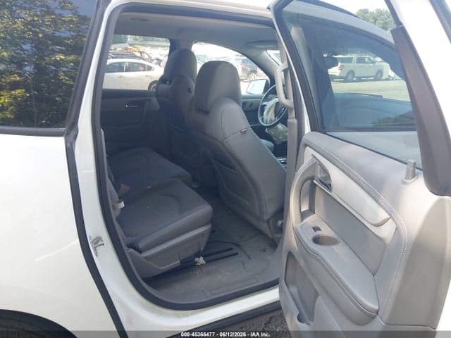 2017 CHEVROLET TRAVERSE LS 8
