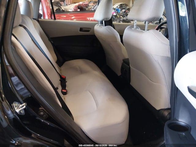2025 TOYOTA COROLLA CROSS L 8