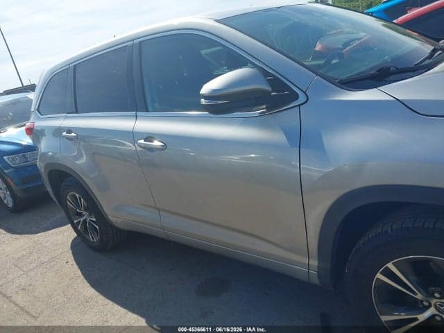 2018 TOYOTA HIGHLANDER LE 13