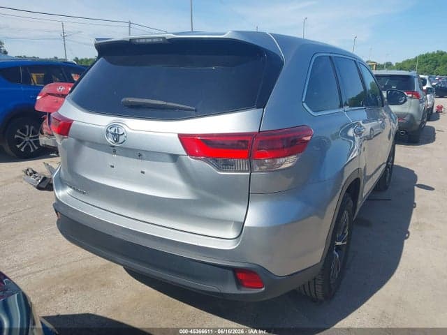 2018 TOYOTA HIGHLANDER LE 4