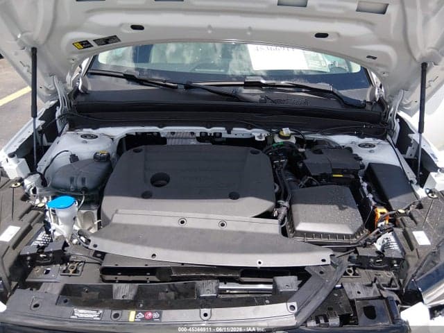 2026 VOLVO XC40 PLUS 11