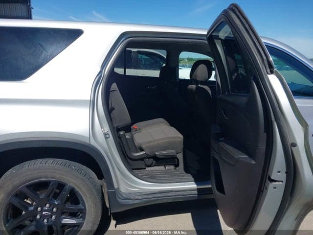 2019 CHEVROLET TRAVERSE LS 8