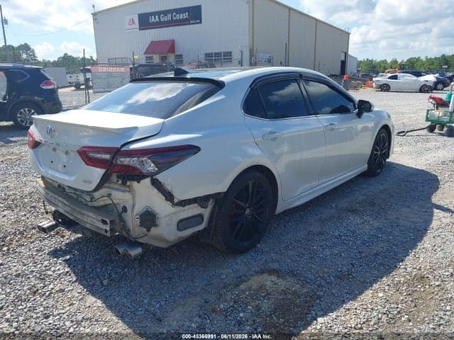 2022 TOYOTA CAMRY XSE 4