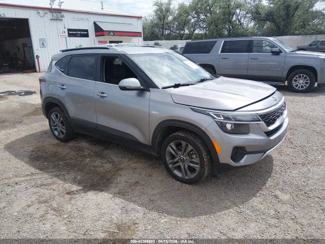 2021 KIA SELTOS S 1