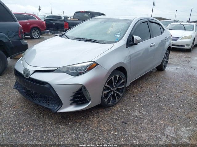 2017 TOYOTA COROLLA SE 2