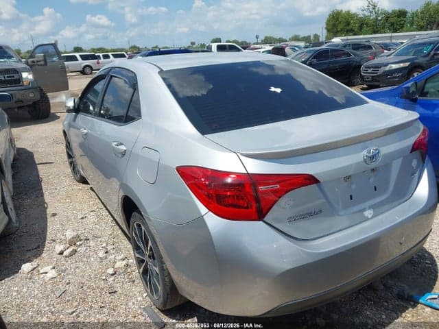 2017 TOYOTA COROLLA SE 3