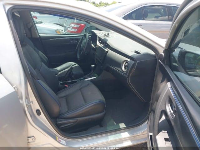 2017 TOYOTA COROLLA SE 5