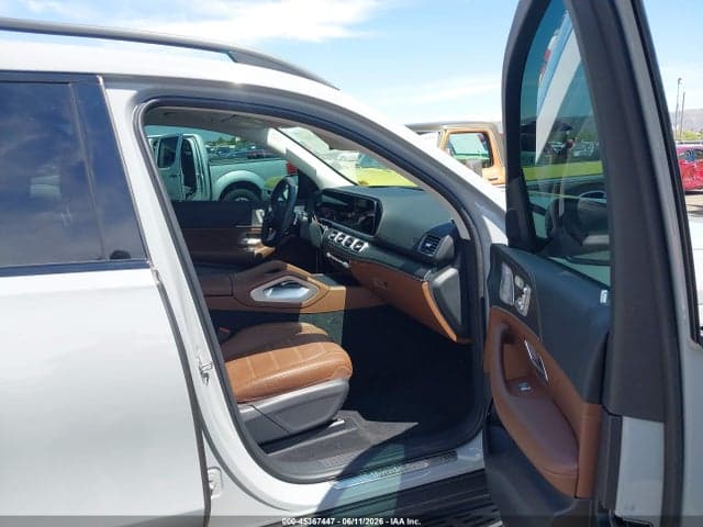 2024 MERCEDES-BENZ GLS 580 4MATIC 5