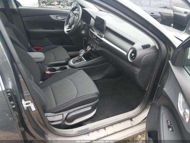 2024 KIA FORTE LXS 5