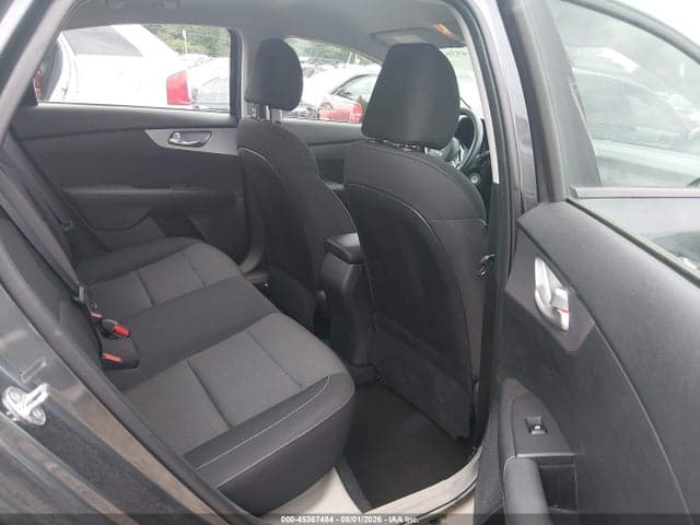 2024 KIA FORTE LXS 8