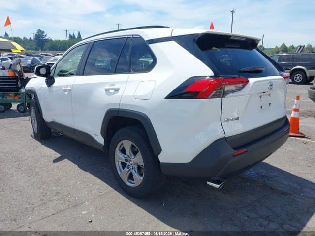 2025 TOYOTA RAV4 HYBRID XLE 3