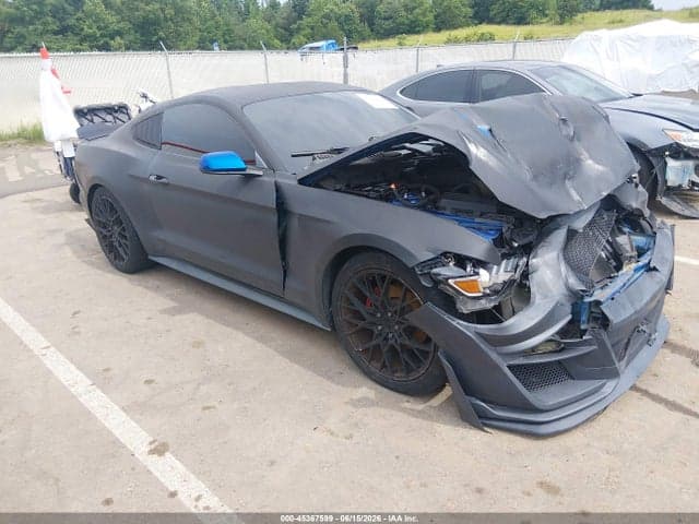 2017 FORD MUSTANG V6 1